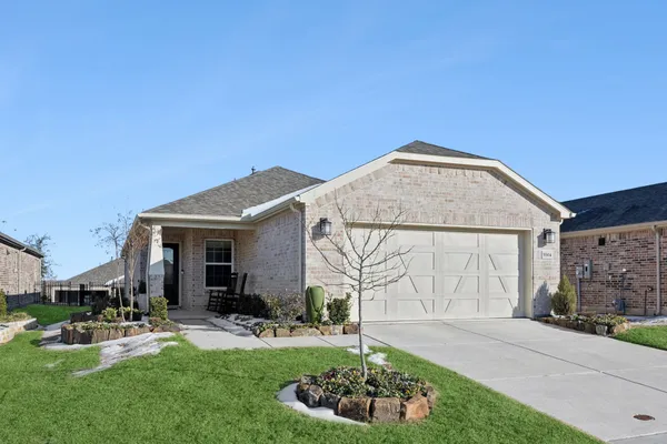 Property Slideshow image 2 of 33 | 9304 riverlight rd, Mckinney, TX, 75071