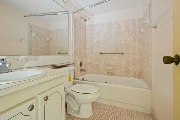 Property Slideshow image 3 of 8 | 26 prescott b # 26, Deerfield Beach, FL, 33442