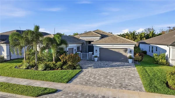 Property Slideshow image 3 of 50 | 12021 azalea way, Naples, FL, 34120