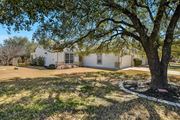 Property Slideshow image 3 of 31 | 103 lake sommerville trl, Georgetown, TX, 78633