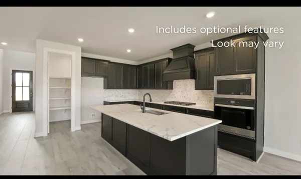 Property Slideshow image 2 of 6 | 26116 treetop terrace ln, Montgomery, TX, 77316