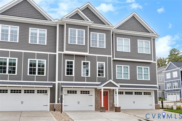 Property Slideshow image 2 of 60 | 6408 sanford springs cv, Midlothian, VA, 23112