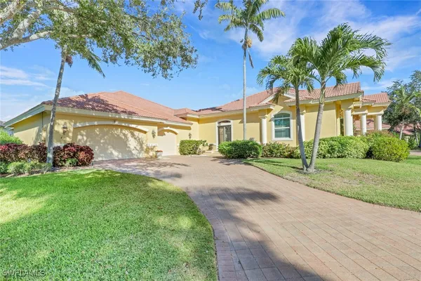 Property Slideshow image 2 of 50 | 435 terracina way, Naples, FL, 34119