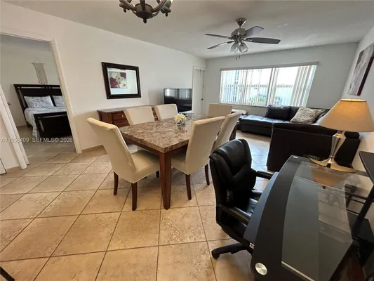 Property Slideshow image 2 of 43 | 410 se 2nd st 308, Hallandale Beach, FL, 33009