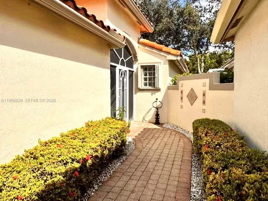 Property Slideshow image 2 of 35 | 7131 whitfield ave, Boynton Beach, FL, 33437