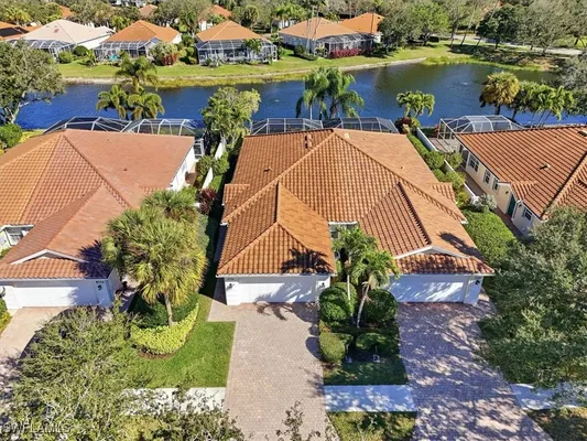 Property Slideshow image 2 of 43 | 5728 drummond way, Naples, FL, 34119
