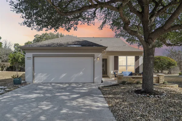Property Slideshow image 2 of 38 | 516 sundance ln, Georgetown, TX, 78633