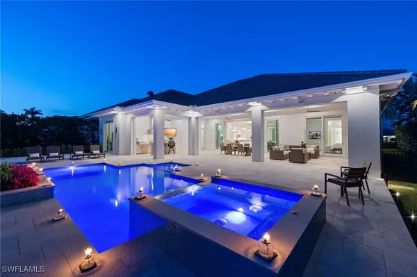Property Slideshow image 2 of 16 | 2989 regatta rd, Naples, FL, 34103
