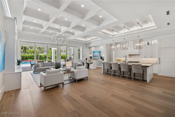 Property Slideshow image 3 of 16 | 2989 regatta rd, Naples, FL, 34103