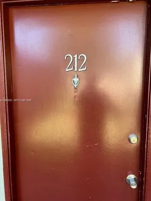 Property Slideshow image 3 of 21 | 151 sw 135th ter apt 212t, Pembroke Pines, FL, 33027