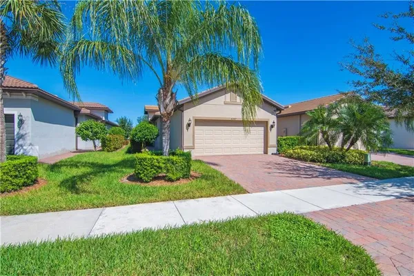 Property Slideshow image 3 of 33 | 4347 beauty leaf cir, Vero Beach, FL, 32967