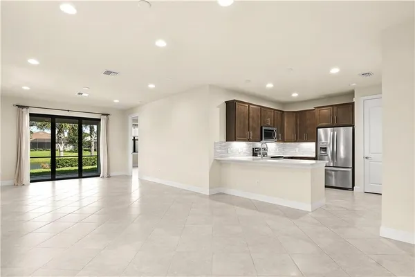Property Slideshow image 3 of 33 | 4347 beauty leaf cir, Vero Beach, FL, 32967