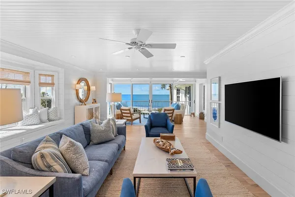 Property Slideshow image 3 of 36 | 2701 gulf shore blvd n apt 4, Naples, FL, 34103