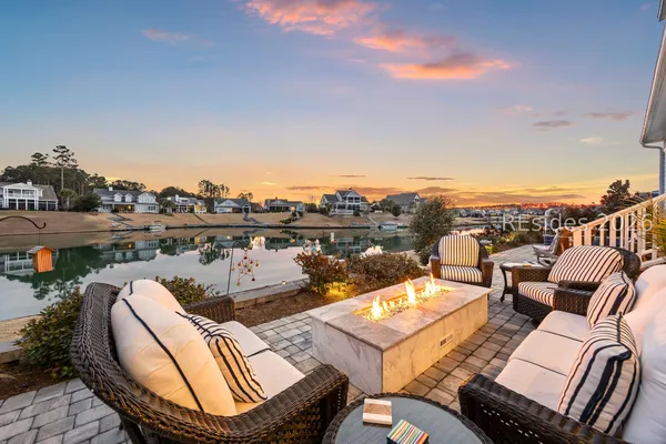 Property Slideshow image 2 of 67 | 256 flatwater dr, Bluffton, SC, 29910