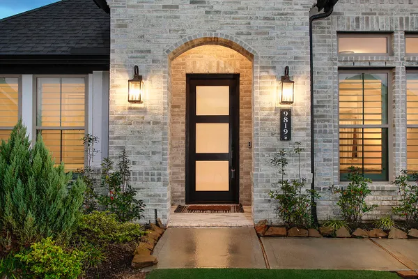 Property Slideshow image 3 of 31 | 9819 cobalt cv, Willis, TX, 77318