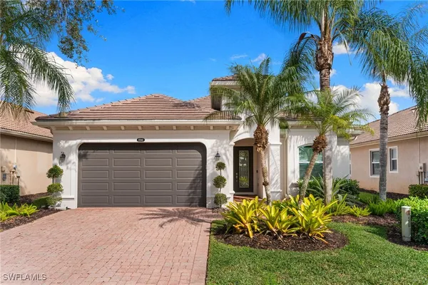 Property Slideshow image 2 of 49 | 10240 gator bay ct, Naples, FL, 34120