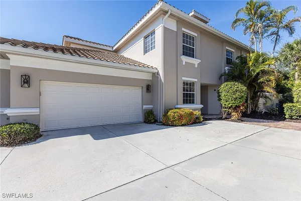 Property Slideshow image 2 of 41 | 3985 deer crossing ct 106, Naples, FL, 34114