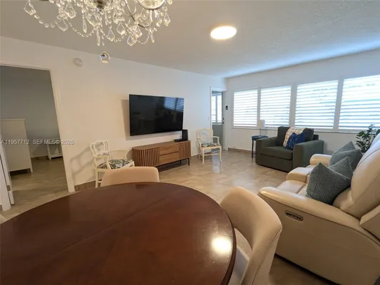 Property Slideshow image 3 of 25 | 330 se 2nd st apt 102e, Hallandale Beach, FL, 33009