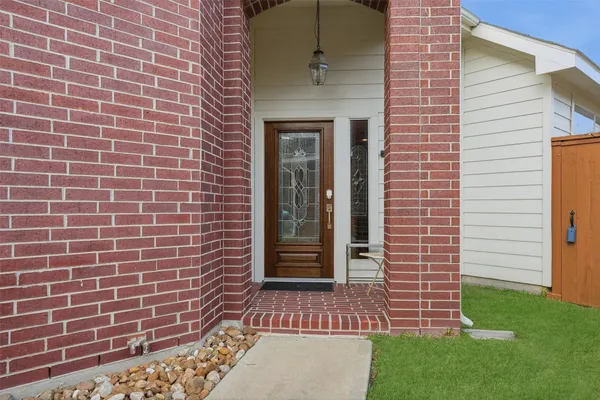 Property Slideshow image 3 of 27 | 5311 baron trace ln, Katy, TX, 77494