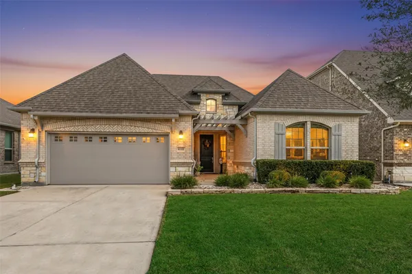 Property Slideshow image 2 of 38 | 5634 fountain villas way, Conroe, TX, 77304