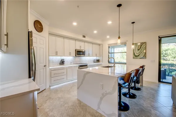 Property Slideshow image 2 of 50 | 11876 arboretum run dr unit 101, Fort Myers, FL, 33913