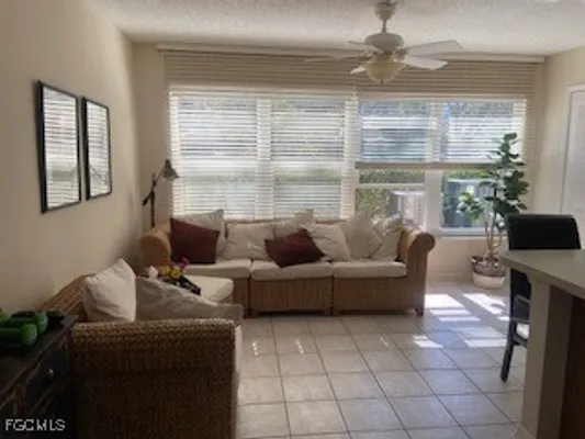 Property Slideshow image 2 of 11 | 1326 s brandywine cir 1, Fort Myers, FL, 33919