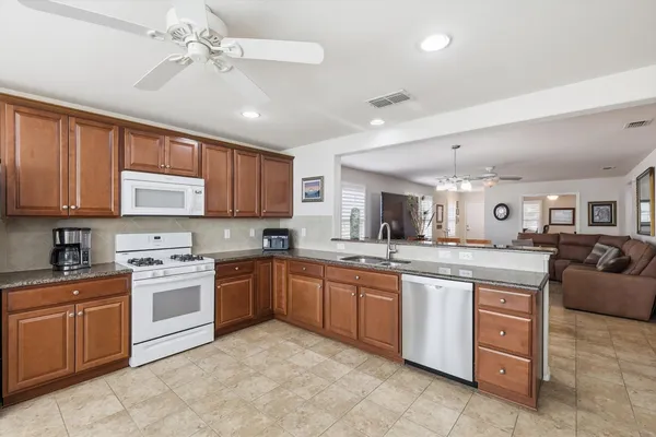 Property Slideshow image 3 of 38 | 149 montague ln, Frisco, TX, 75036