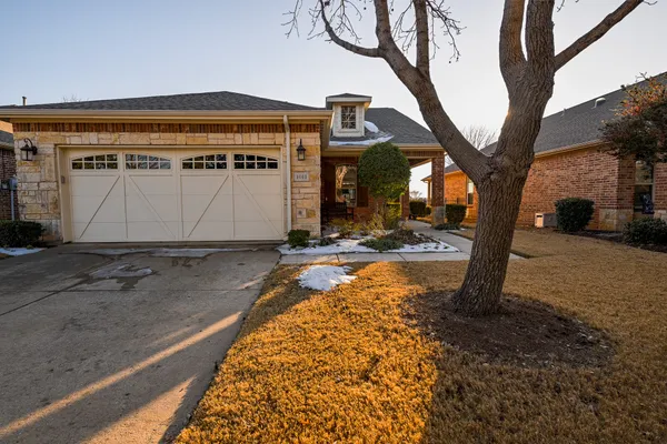 Property Slideshow image 2 of 33 | 1011 burnswick isles way, Frisco, TX, 75036