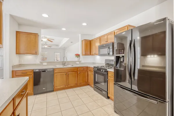 Property Slideshow image 3 of 26 | 2462 honeybee ln, Frisco, TX, 75036