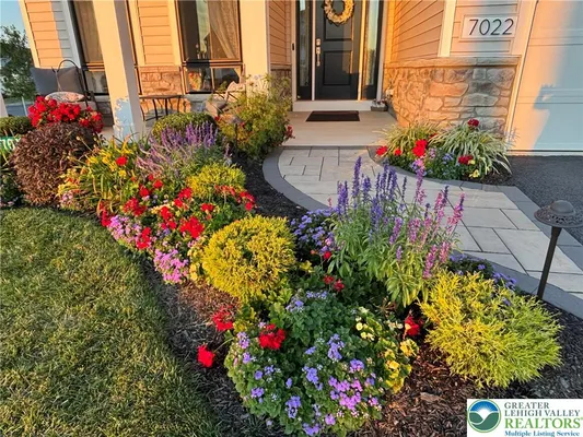 Property Slideshow image 2 of 40 | 7022 oak ln, Bath, PA, 18014