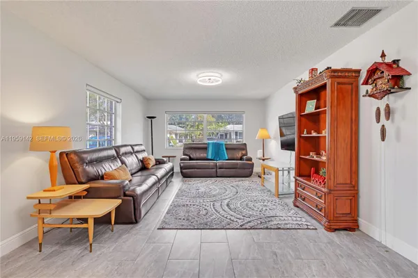 Property Slideshow image 3 of 34 | 10115 44th way s # 409, Boynton Beach, FL, 33436