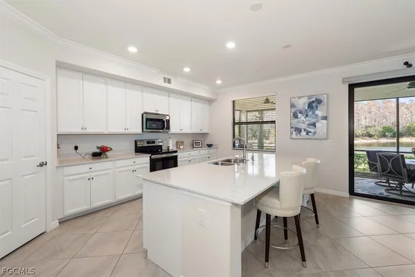 Property Slideshow image 3 of 38 | 11884 arboretum run dr 101, Fort Myers, FL, 33913