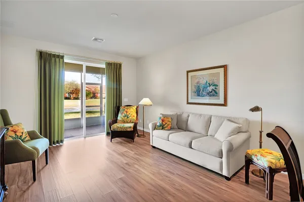 Property Slideshow image 3 of 34 | 6380 oxford cir unit 103c, Vero Beach, FL, 32966