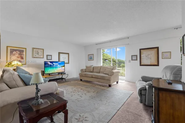 Property Slideshow image 2 of 58 | 551 sw 135th ave b410, Pembroke Pines, FL, 33027