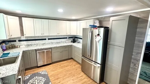 Property Slideshow image 2 of 43 | 5525 ben franklin ln, North Fort Myers, FL, 33917