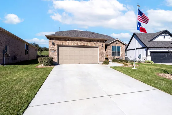 Property Slideshow image 3 of 40 | 642 martingale st, Georgetown, TX, 78633