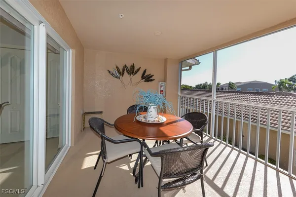 Property Slideshow image 3 of 42 | 10401 wine palm rd 5124, Fort Myers, FL, 33966