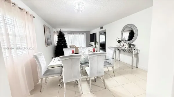 Property Slideshow image 3 of 29 | 1200 sw 130th ave 101g, Pembroke Pines, FL, 33027