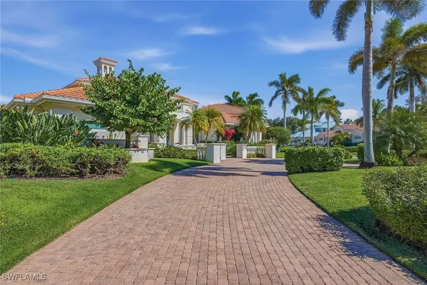 Property Slideshow image 2 of 48 | 355 sedgwick ct, Naples, FL, 34108