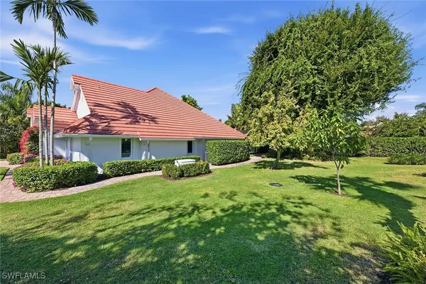 Property Slideshow image 2 of 30 | 721 turkey oak ln, Naples, FL, 34108