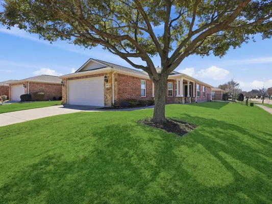 Property Slideshow image 3 of 34 | 7989 tatum dr, Frisco, TX, 75036