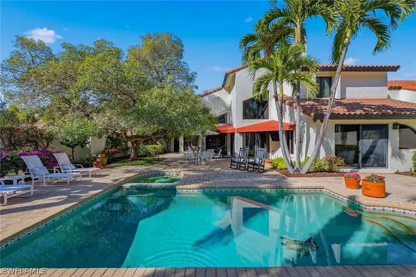 Property Slideshow image 3 of 24 | 9 las brisas way 10, Naples, FL, 34108