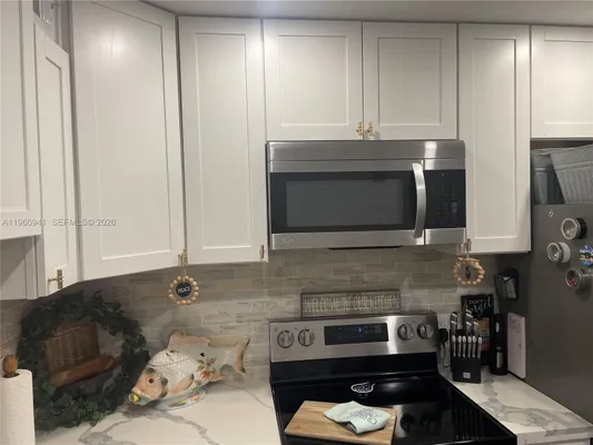 Property Slideshow image 3 of 13 | 1401 sw 134th way 305c, Pembroke Pines, FL, 33027