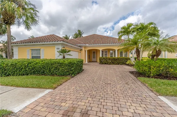 Property Slideshow image 3 of 50 | 7337 donatello ct, Naples, FL, 34114