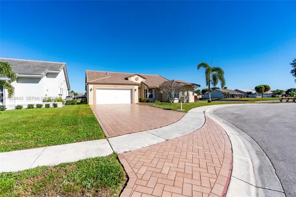 Property Slideshow image 2 of 88 | 4024 summer chase ct, Lake Worth, FL, 33467
