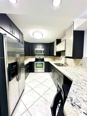 Property Slideshow image 2 of 88 | 1904 s ocean dr 701, Hallandale Beach, FL, 33009