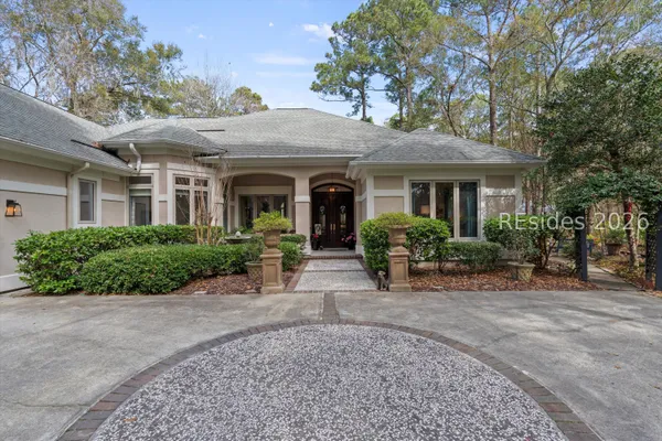 Property Slideshow image 2 of 59 | 12 shaftsbury ln, Hilton Head Island, SC, 29926