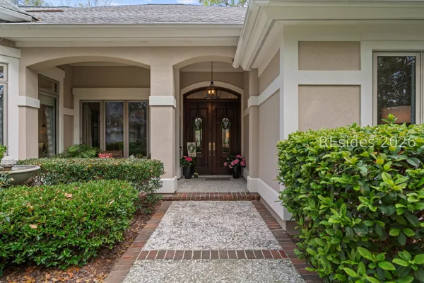 Property Slideshow image 3 of 59 | 12 shaftsbury ln, Hilton Head Island, SC, 29926