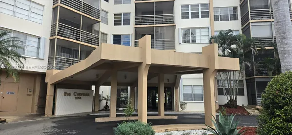 Property Slideshow image 2 of 22 | 1200 saint charles pl 207, Pembroke Pines, FL, 33026