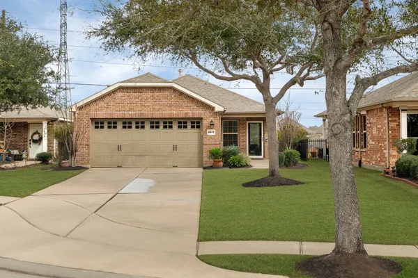 Property Slideshow image 3 of 49 | 2811 cone flower dr, Richmond, TX, 77469